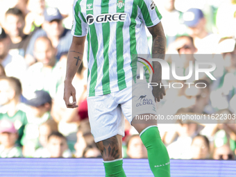 Natan Bernardo de Souza of Real Betis controls the ball during the La Liga EA Sports match between Real Betis and RCD Espanyol at Benito Vil...