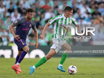 Sergi Altimira of Real Betis is in action during the La Liga EA Sports match between Real Betis and RCD Espanyol at Benito Villamarin in Sev...