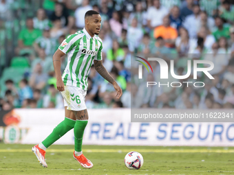 Natan Bernardo de Souza of Real Betis runs with the ball during the La Liga EA Sports match between Real Betis and RCD Espanyol at Benito Vi...