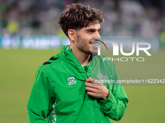 Ez Abde of Real Betis shows appreciation to fans during the La Liga EA Sports match between Real Betis and RCD Espanyol at Benito Villamarin...