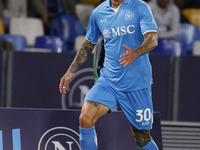 Pasquale Mazzocchi of Napoli controls the ball during the Serie A soccer match between SSC Napoli and Monza at Stadio Maradona in Naples, It...