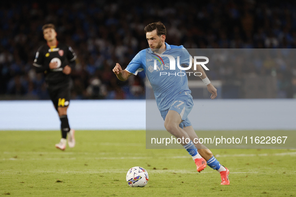 Napoli's Khvicha Kvaratskhelia controls the ball during the Serie A soccer match SSC Napoli vs. Monza at Stadio Maradona in Naples, Italy, o...