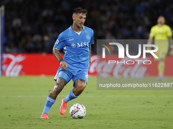 Napoli's Matteo Politano controls the ball during the Serie A soccer match between SSC Napoli and Monza at Stadio Maradona in Naples, Italy,...