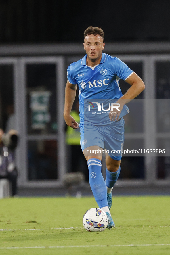 Napoli's Amir Rrahmani controls the ball during the Serie A soccer match SSC Napoli vs. Monza at Stadio Maradona in Naples, Italy, on Septem...