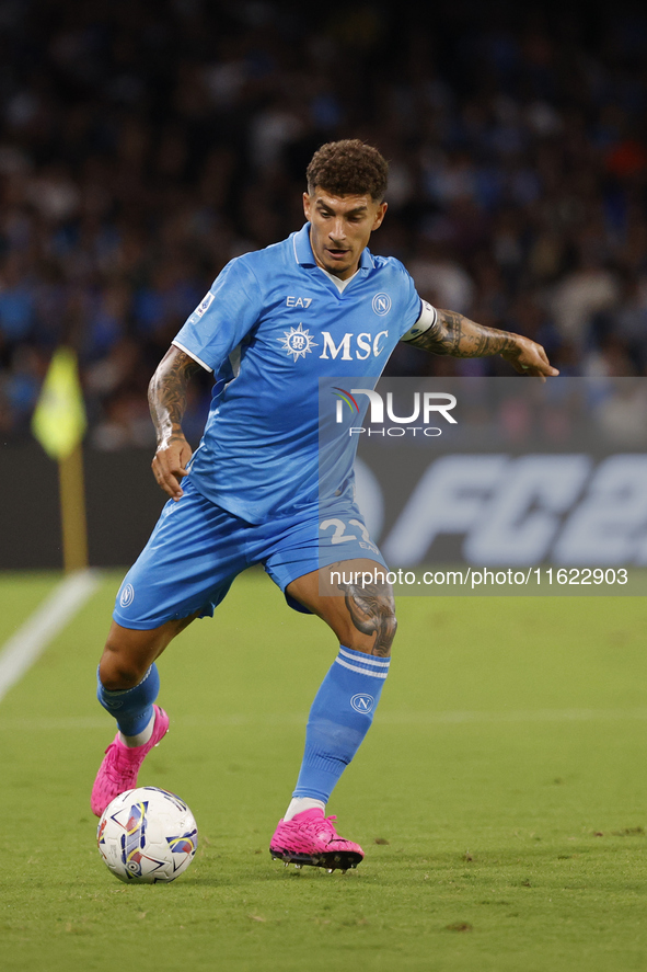 Napoli's Giovanni Di Lorenzo controls the ball during the Serie A soccer match between SSC Napoli and Monza at Stadio Maradona in Naples, It...