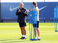 Hansi Flick during FC Barcelona training at the Joan Gamper sports city, prior to the Champions League match against Young Boys, in Barcelon...