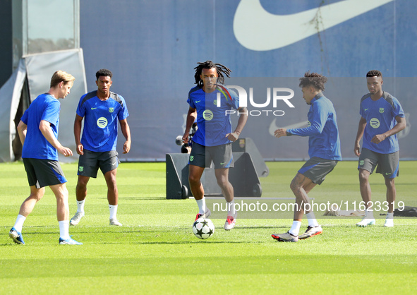 Frenkie de Jong, Alejandro Balde, Jules Kounde, Raphinha Dias, and Ansu Fati train at the Joan Gamper sports city before the Champions Leagu...