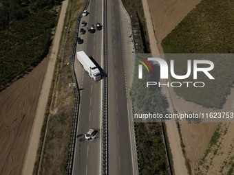 An attack on an armored van is foiled this morning along the state road 16 bis, near Canne della Battaglia, in the north of Bari, in the str...