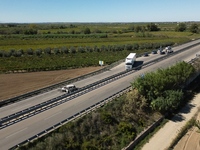 An attack on an armored van is foiled this morning along the state road 16 bis, near Canne della Battaglia, in the north of Bari, in the str...