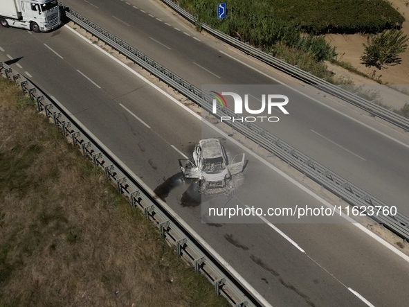 An attack on an armored van is foiled this morning along the state road 16 bis, near Canne della Battaglia, in the north of Bari, in the str...