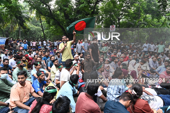 Job seekers stage a demonstration on the road in front of the chief adviser's residence, Jamuna, demanding to raise the age limit for govern...