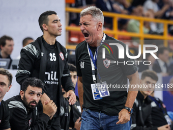 Coach Fernando Barbeito of Zamalek during the IHF Men's Handball Club World Championship 2024 preliminary round match between Veszprem HC an...