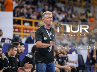 Coach Fernando Barbeito of Zamalek during the IHF Men's Handball Club World Championship 2024 preliminary round match between Veszprem HC an...