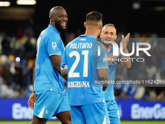 Romelu Lukaku (SSC Napoli) and Stanislav Lobotka (SSC Napoli) celebrate the win with Matteo Politano (SSC Napoli) during the Italian champio...