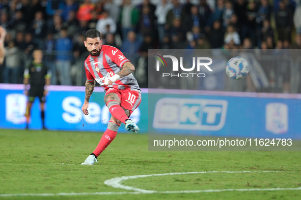 Cristian Buonaiuto of US Cremonese scores a goal during the Italian Serie B soccer championship football match between Brescia Calcio FC and...