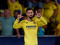 Alex Baena of Villarreal CF celebrates after scoring the team's third goal during the LaLiga EA Sports match between Villarreal CF and UD La...