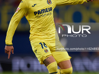 Alex Baena of Villarreal CF is in action during the LaLiga EA Sports match between Villarreal CF and UD Las Palmas at Estadio de la Ceramica...