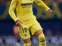 Alex Baena of Villarreal CF is in action during the LaLiga EA Sports match between Villarreal CF and UD Las Palmas at Estadio de la Ceramica...