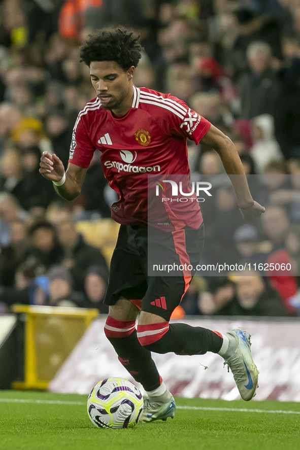 Ethan Williams of Manchester United on the ball during the Premier League 2 match between Norwich City and Manchester United at Carrow Road...