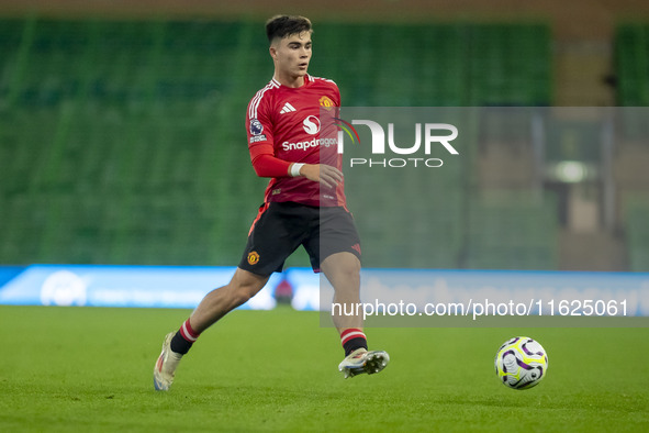 Harry Amass of Manchester United on the ball during the Premier League 2 match between Norwich City and Manchester United at Carrow Road in...