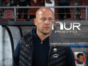 Stal coach Janusz Niedzwiedz is present during the game between KS Cracovia and Stal Mielec in Krakow, Poland, on September 30, 2024. PKO BP...