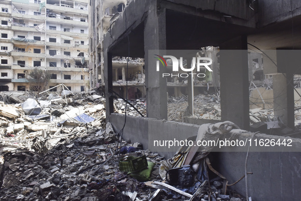 The destruction at the site of an overnight Israeli airstrike on the Laylaki, Harat Hreik, and Sant Tares neighborhoods in Beirut's southern...