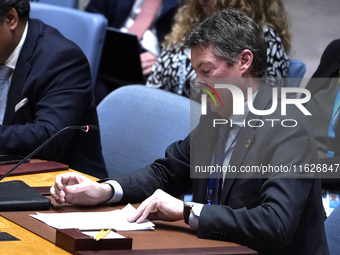 Par Liljert, Director of the International Organization for Migration Office to the United Nations, briefs the Security Council meeting on m...