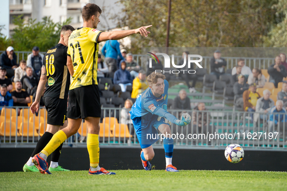 Goalkeeper Antoni Mikulko during the game between Wieczysta Krakow and GKS Jastrzebie in Krakow, Poland, on October 1, 2024. Betclic 2 Liga,...