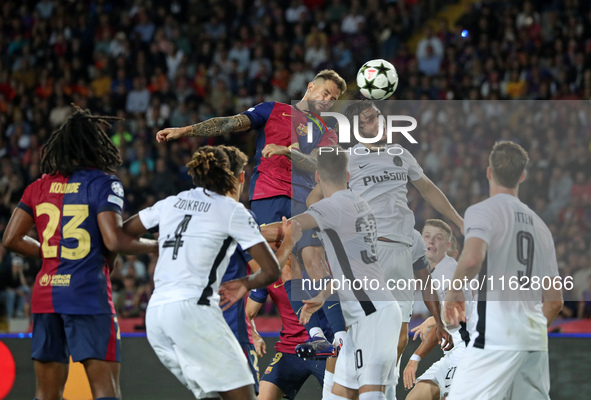 Inigo Martinez scores during the match between FC Barcelona and BSC Young Boys in the week 2 of the League Stage of the UEFA Champions Leagu...