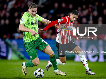 Sporting Club Portugal forward Viktor Gyokeres and PSV Eindhoven defender Mauro Junior during the match PSV vs. Sporting CP at the Philips S...