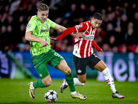 Sporting Club Portugal forward Viktor Gyokeres and PSV Eindhoven defender Mauro Junior during the match PSV vs. Sporting CP at the Philips S...