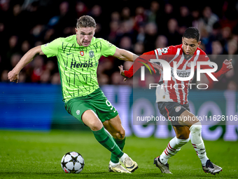 Sporting Club Portugal forward Viktor Gyokeres and PSV Eindhoven defender Mauro Junior during the match PSV vs. Sporting CP at the Philips S...