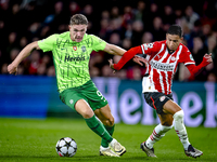 Sporting Club Portugal forward Viktor Gyokeres and PSV Eindhoven defender Mauro Junior during the match PSV vs. Sporting CP at the Philips S...