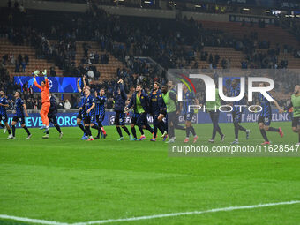 F.C. Inter team greets the fans during the UEFA Champions League 2024/25 League Phase MD2 match between F.C. Inter and F.K. Crvena Zvezda at...