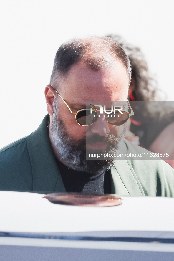 Yorgos Lanthimos arrives at the photocall of Kinds of Kindness during the 77th Festival de Cannes in Cannes, France, on May 18, 2024 