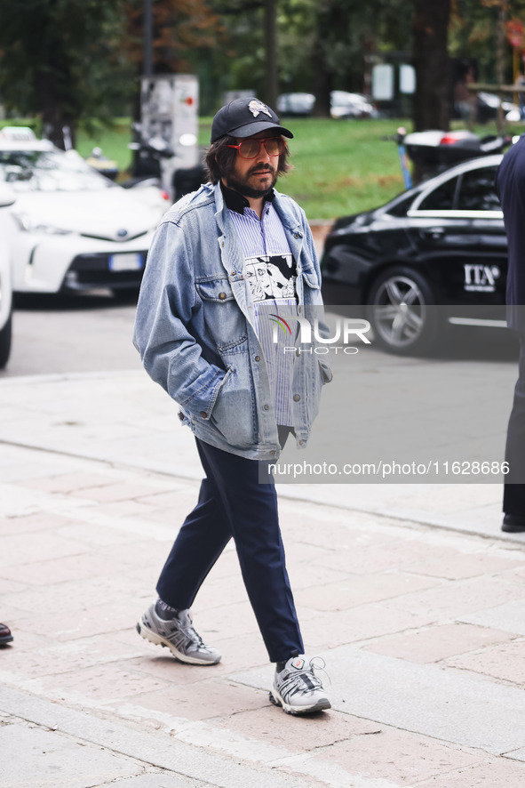 Calcutta attends the Fiorucci Fashion Show during the Milan Womenswear Spring/Summer 2025 in Milan, Italy, on September 17, 2024 