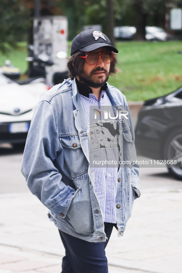 Calcutta attends the Fiorucci Fashion Show during the Milan Womenswear Spring/Summer 2025 in Milan, Italy, on September 17, 2024 