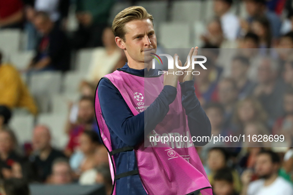 Frenkie de Jong plays during the match between FC Barcelona and BSC Young Boys in the week 2 of the League Stage of the UEFA Champions Leagu...