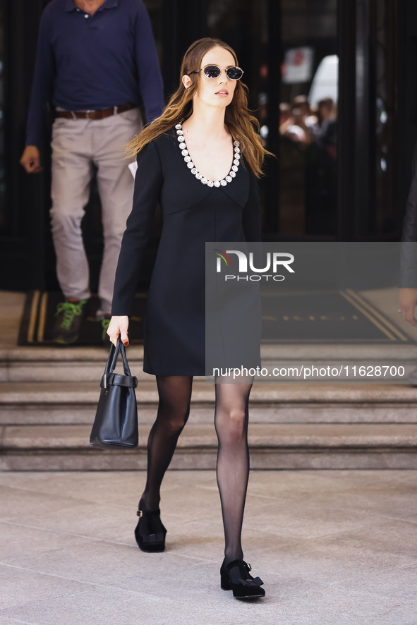 Maya Hawke is seen during the Milan Womenswear Spring/Summer 2025 in Milan, Italy, on September 19, 2024 