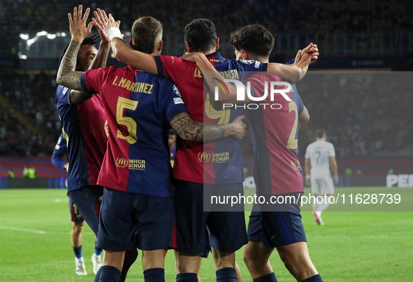 Robert Lewandowski celebrates a goal during the match between FC Barcelona and BSC Young Boys in the week 2 of the League Stage of the UEFA...