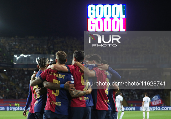 Robert Lewandowski celebrates a goal during the match between FC Barcelona and BSC Young Boys in the week 2 of the League Stage of the UEFA...