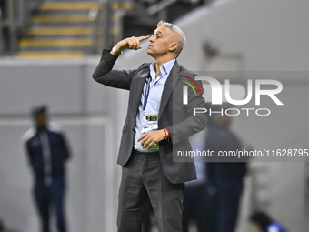 Al Ain FC Head Coach, Hernan Crespo, reacts during the AFC Champions League elite west football match between Qatar's Al Gharafa SC and Unit...