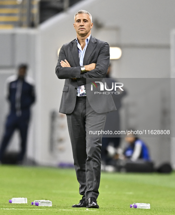 Al Ain FC Head Coach, Hernan Crespo, reacts during the AFC Champions League elite west football match between Qatar's Al Gharafa SC and Unit...