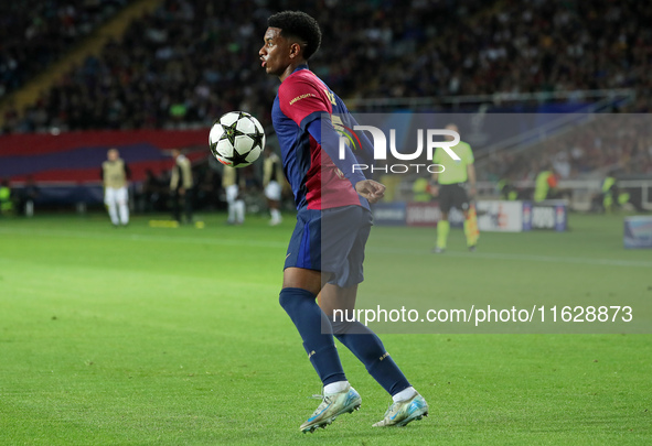 Alejandro Balde plays during the match between FC Barcelona and BSC Young Boys in the week 2 of the League Stage of the UEFA Champions Leagu...