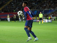 Alejandro Balde plays during the match between FC Barcelona and BSC Young Boys in the week 2 of the League Stage of the UEFA Champions Leagu...