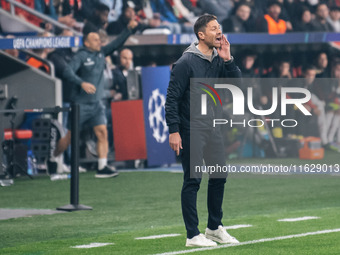 Xabi Alonso, Head Coach of Bayer 04 Leverkusen, gives instructions to his team during the UEFA Champions League 2024/25 League Phase MD2 mat...