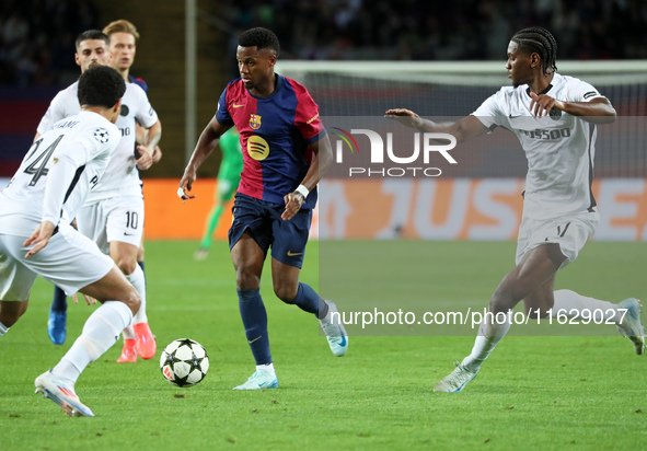 Ansu Fati plays during the match between FC Barcelona and BSC Young Boys in the week 2 of the League Stage of the UEFA Champions League, at...