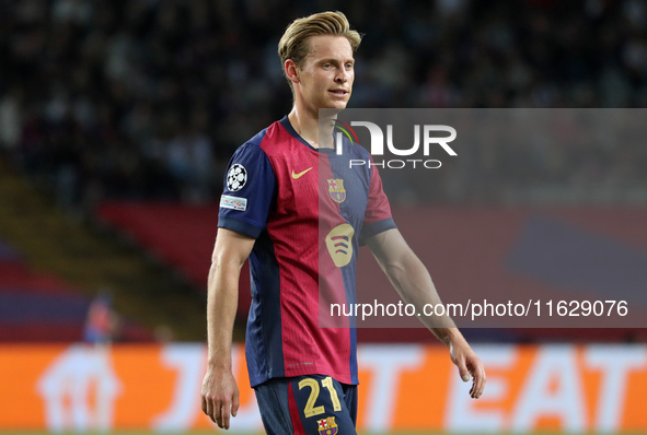 Frenkie de Jong plays during the match between FC Barcelona and BSC Young Boys in the week 2 of the League Stage of the UEFA Champions Leagu...