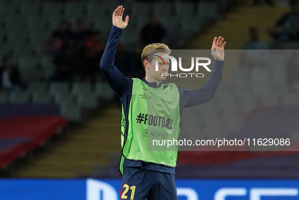 Frenkie de Jong plays during the match between FC Barcelona and BSC Young Boys in the week 2 of the League Stage of the UEFA Champions Leagu...