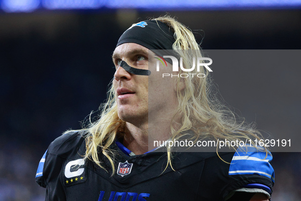 DETROIT,MICHIGAN-September 30: Detroit Lions linebacker Alex Anzalone (34) is seen during the first half of an NFL football game between the...